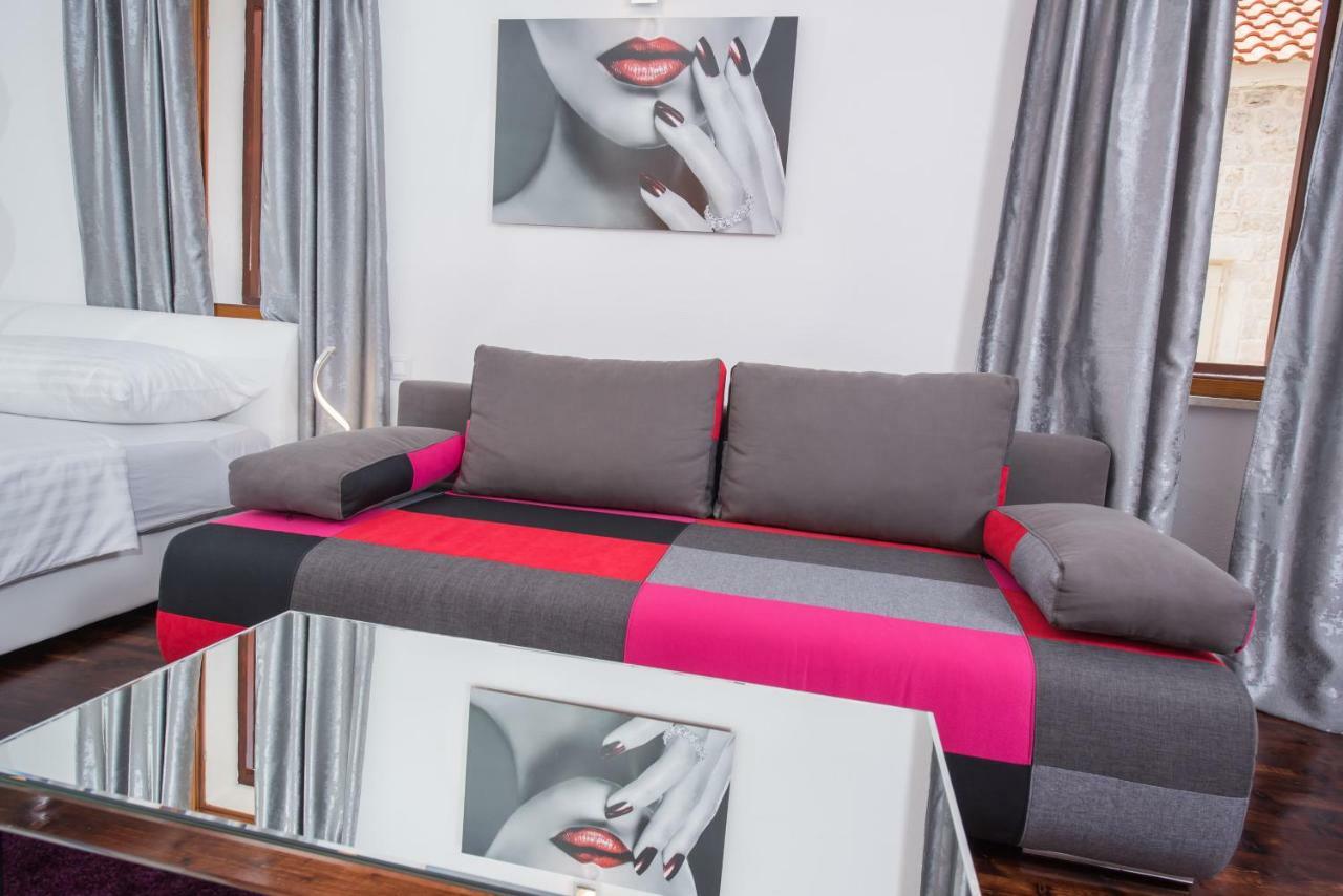 Studio Apartment Lena Kastela Bagian luar foto